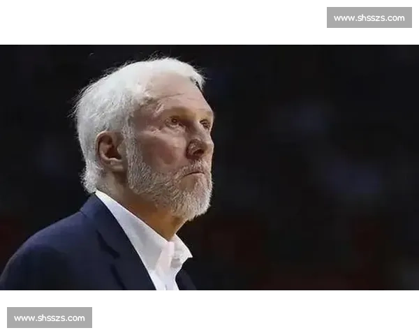 1390 胜镌刻穹顶！马刺低调升旗致敬波波维奇